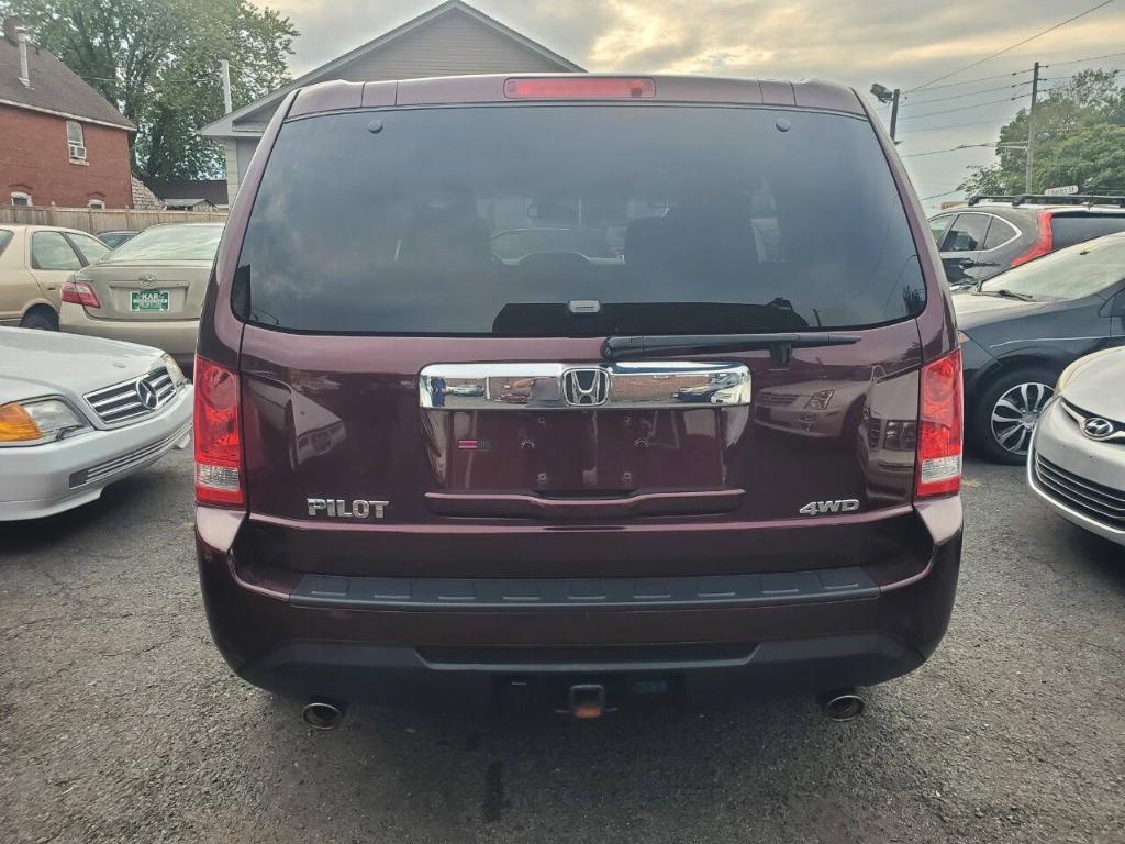 used 2015 Honda Pilot car, priced at $11,995