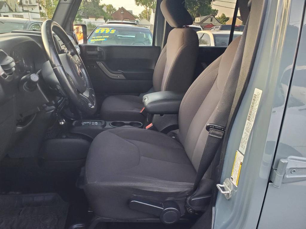 used 2015 Jeep Wrangler Unlimited car, priced at $13,995
