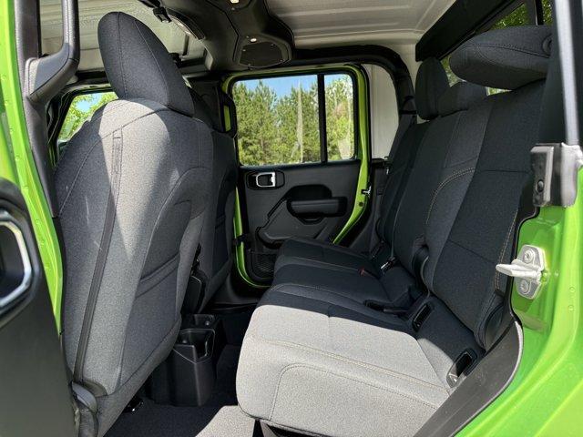 new 2025 Jeep Gladiator car, priced at $45,535