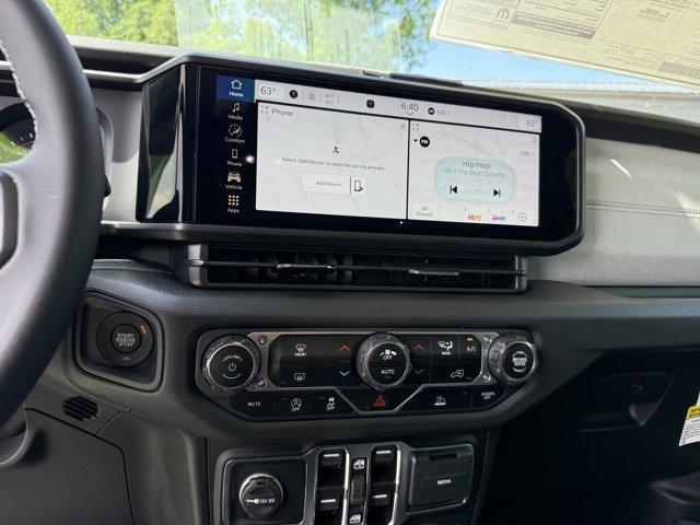 new 2025 Jeep Gladiator car, priced at $45,535