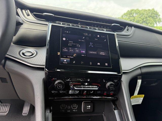 new 2025 Jeep Grand Cherokee car, priced at $40,578