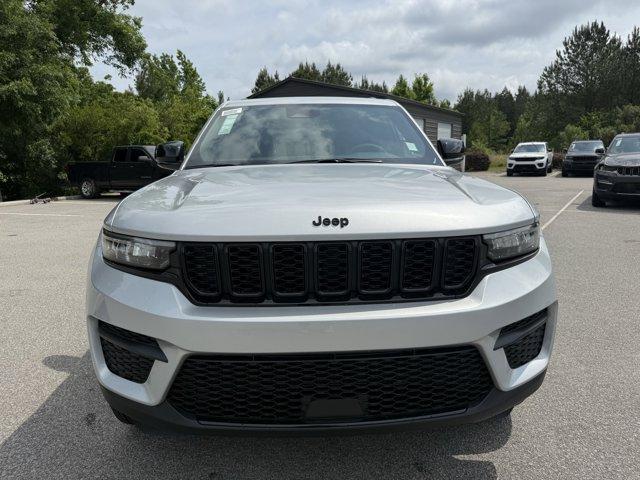 new 2025 Jeep Grand Cherokee car, priced at $40,578