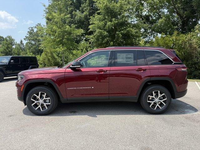 new 2025 Jeep Grand Cherokee car, priced at $47,495