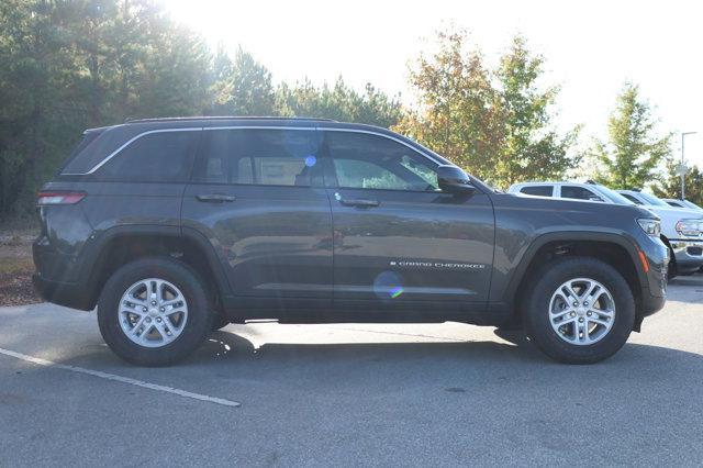 new 2025 Jeep Grand Cherokee car, priced at $37,325