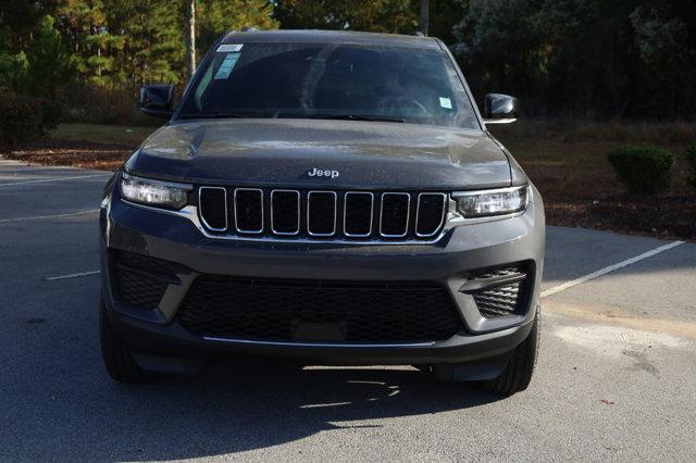 new 2025 Jeep Grand Cherokee car, priced at $37,325