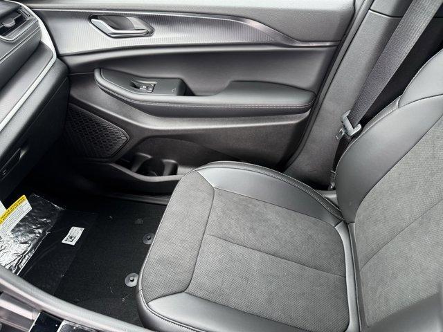 new 2025 Jeep Grand Cherokee L car, priced at $42,420