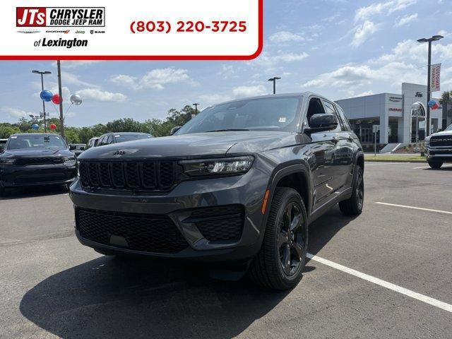 new 2025 Jeep Grand Cherokee car, priced at $46,175