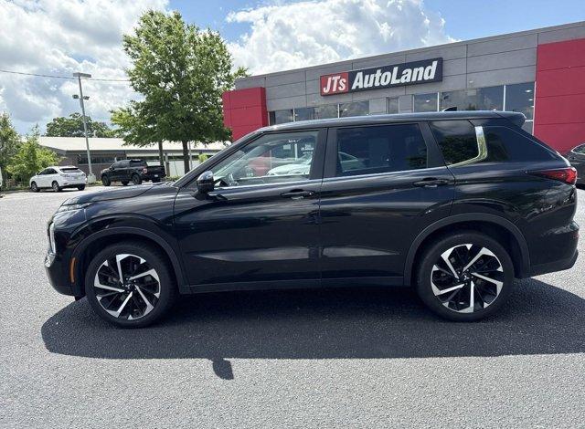 used 2023 Mitsubishi Outlander car, priced at $25,990