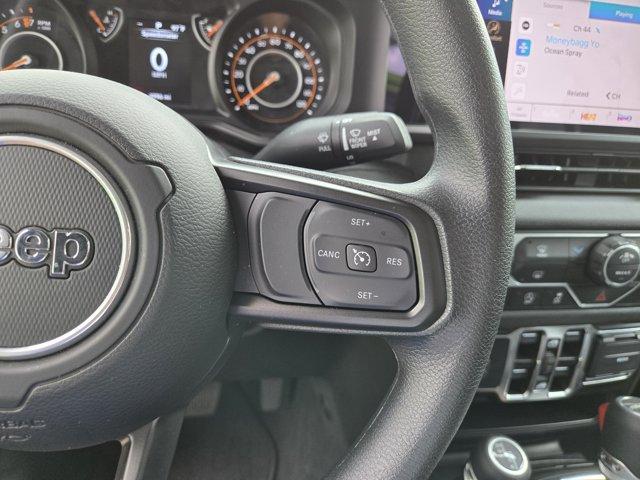 new 2025 Jeep Gladiator car, priced at $38,692