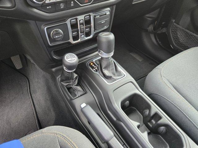 new 2025 Jeep Gladiator car, priced at $38,692