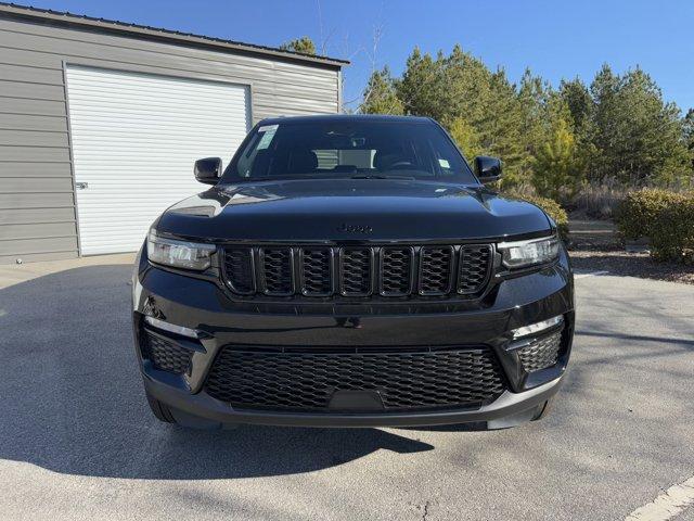 new 2025 Jeep Grand Cherokee car, priced at $45,031