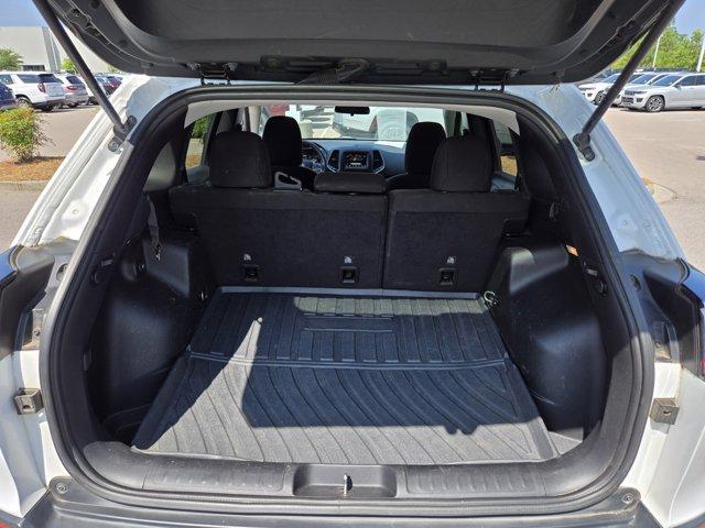 used 2019 Jeep Cherokee car, priced at $17,990