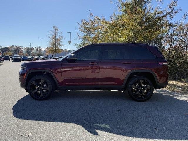 new 2024 Jeep Grand Cherokee car, priced at $41,429