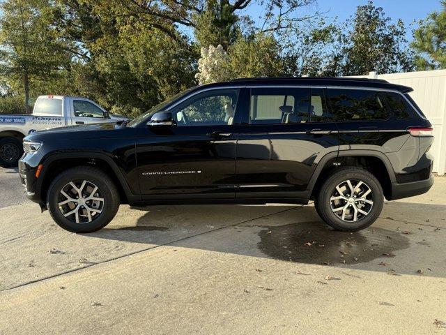 new 2025 Jeep Grand Cherokee L car, priced at $45,038