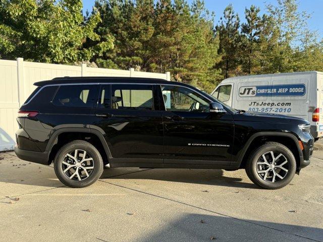 new 2025 Jeep Grand Cherokee L car, priced at $45,038