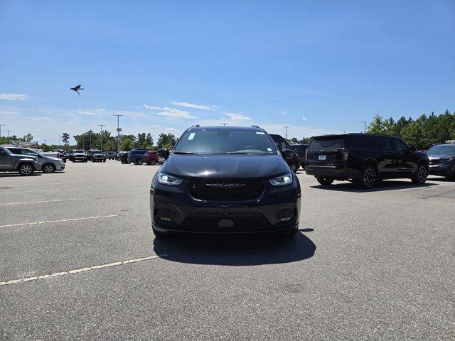 new 2026 Chrysler Pacifica car, priced at $48,077