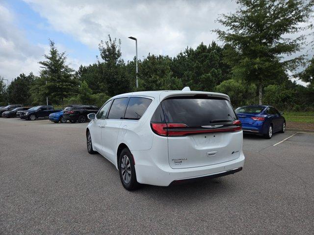 used 2022 Chrysler Pacifica Hybrid car, priced at $32,990