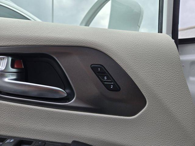 used 2022 Chrysler Pacifica Hybrid car, priced at $32,990