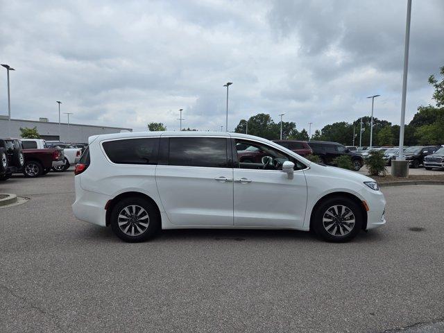 used 2022 Chrysler Pacifica Hybrid car, priced at $32,990