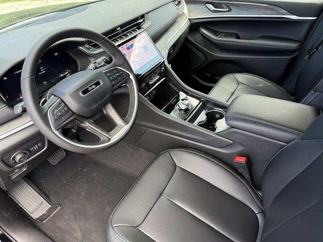 new 2025 Jeep Grand Cherokee car, priced at $45,238