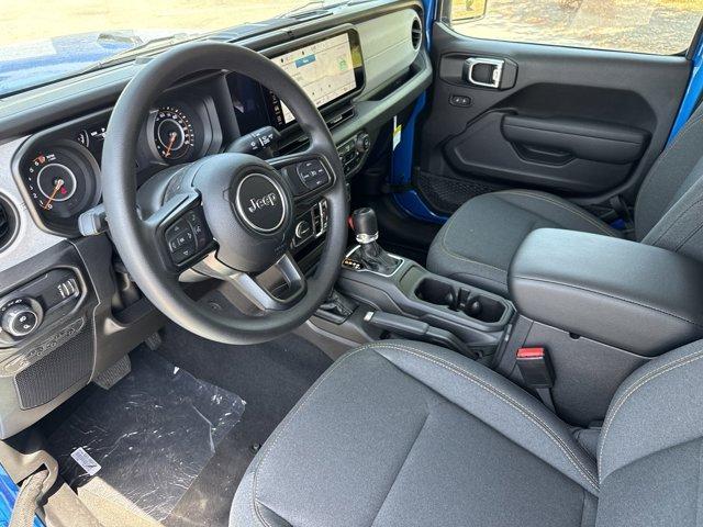 new 2025 Jeep Gladiator car, priced at $41,678