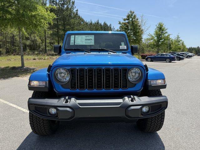 new 2025 Jeep Gladiator car, priced at $41,678