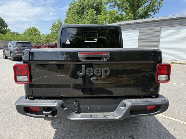 new 2025 Jeep Gladiator car, priced at $42,121