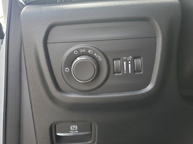 new 2025 Jeep Grand Cherokee L car, priced at $43,325