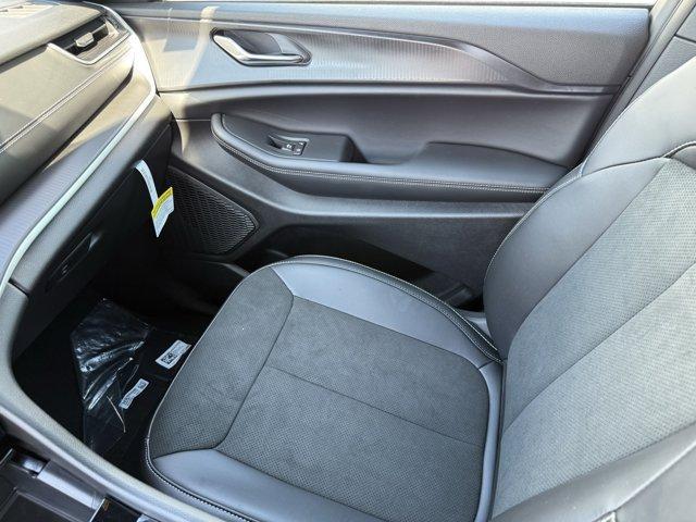 new 2025 Jeep Grand Cherokee L car, priced at $42,420