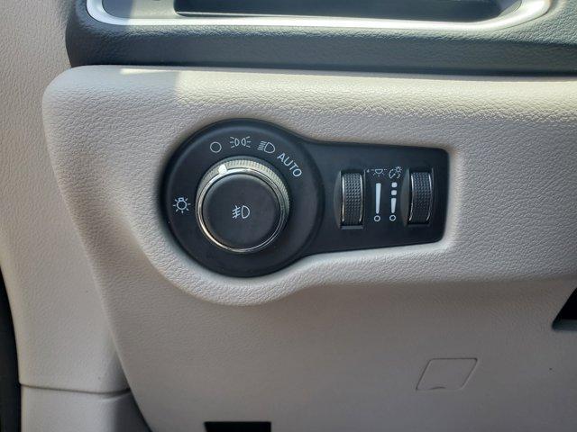 used 2020 Chrysler Pacifica car, priced at $17,490