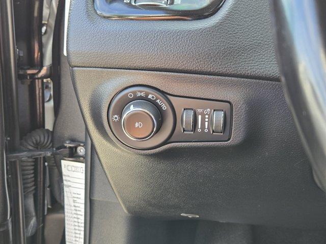 used 2021 Jeep Compass car, priced at $18,990