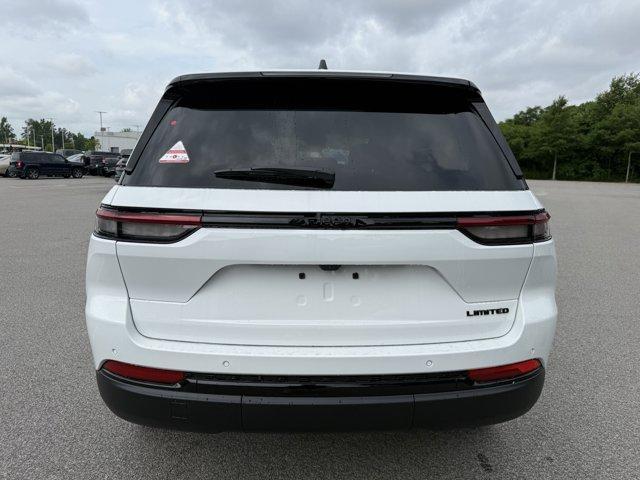 new 2025 Jeep Grand Cherokee car, priced at $43,892