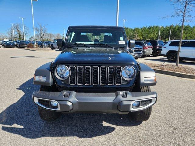 new 2024 Jeep Gladiator car, priced at $40,976