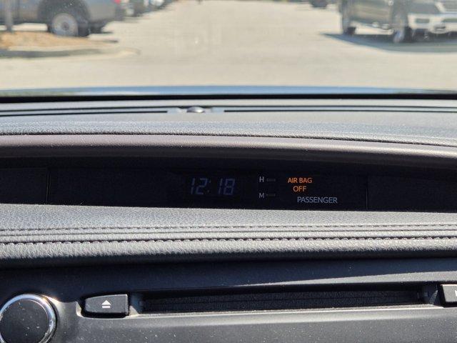 used 2019 Toyota Highlander car, priced at $21,490