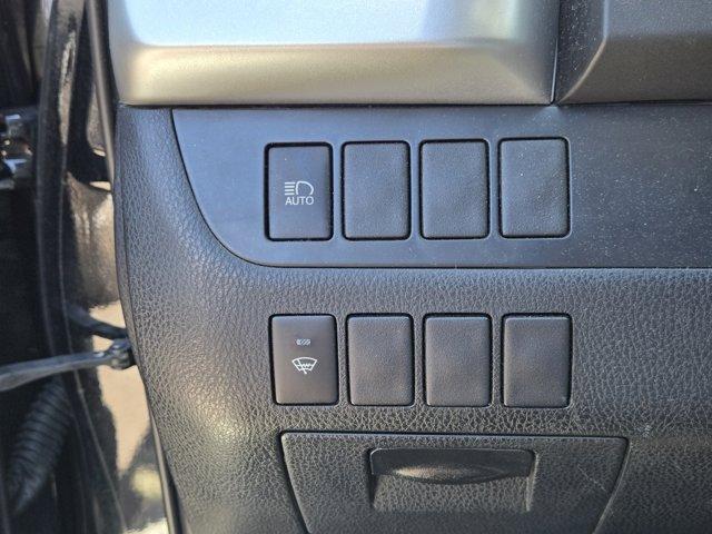 used 2019 Toyota Highlander car, priced at $21,490