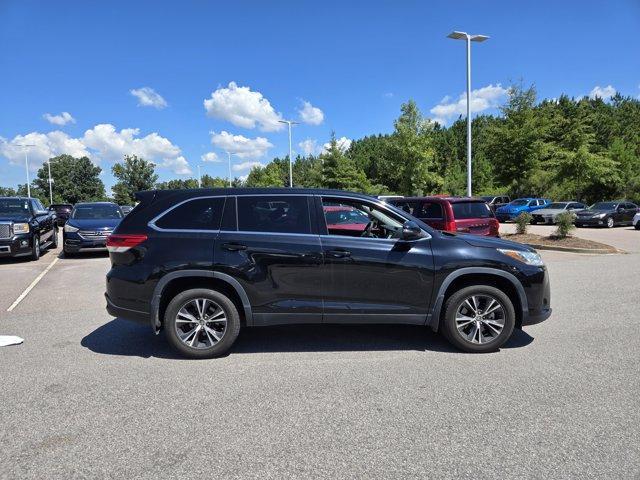 used 2019 Toyota Highlander car, priced at $21,490