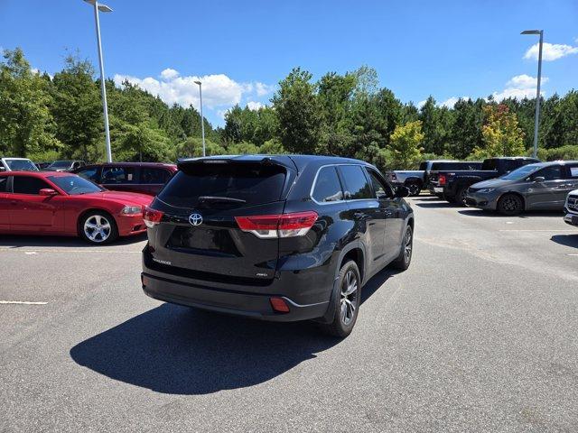 used 2019 Toyota Highlander car, priced at $21,490