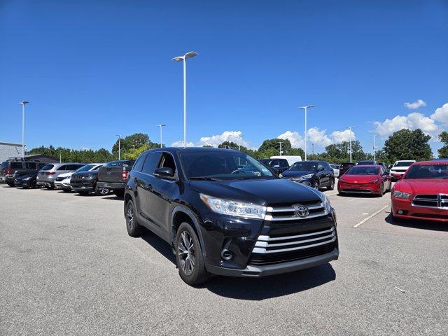used 2019 Toyota Highlander car, priced at $21,490