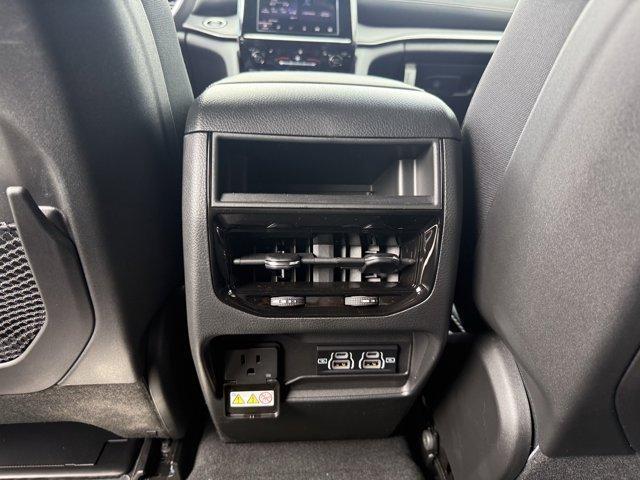 new 2025 Jeep Grand Cherokee car, priced at $42,168
