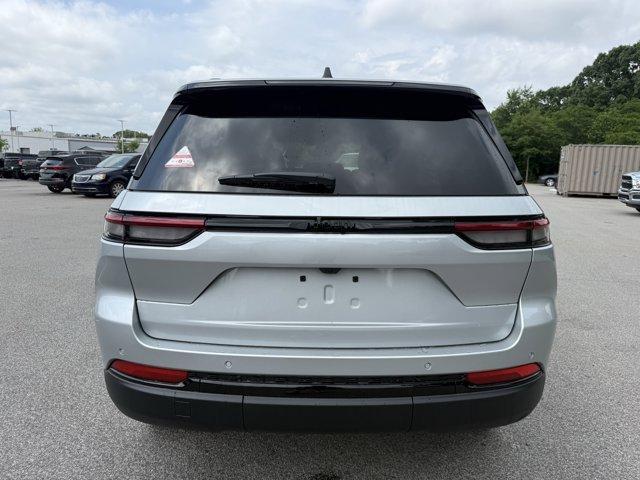new 2025 Jeep Grand Cherokee car, priced at $42,168
