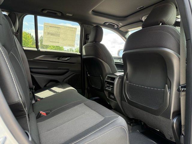 new 2025 Jeep Grand Cherokee car, priced at $36,814