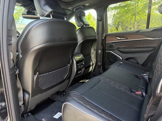 new 2025 Jeep Grand Cherokee car, priced at $61,393