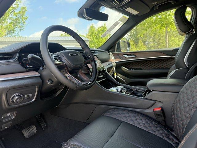 new 2025 Jeep Grand Cherokee car, priced at $61,393