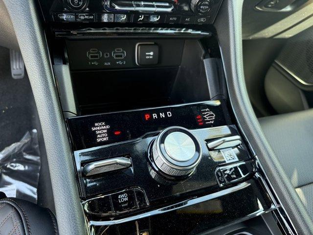 new 2025 Jeep Grand Cherokee car, priced at $61,393
