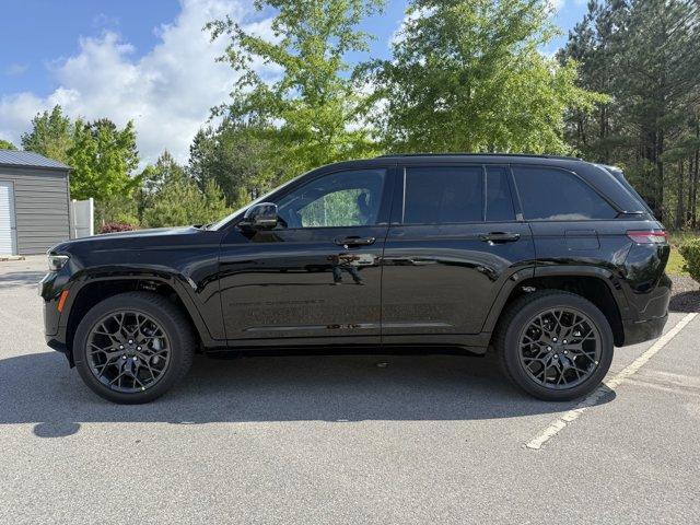 new 2025 Jeep Grand Cherokee car, priced at $61,393