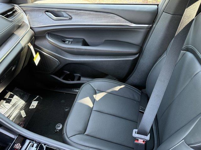 new 2025 Jeep Grand Cherokee L car, priced at $61,585