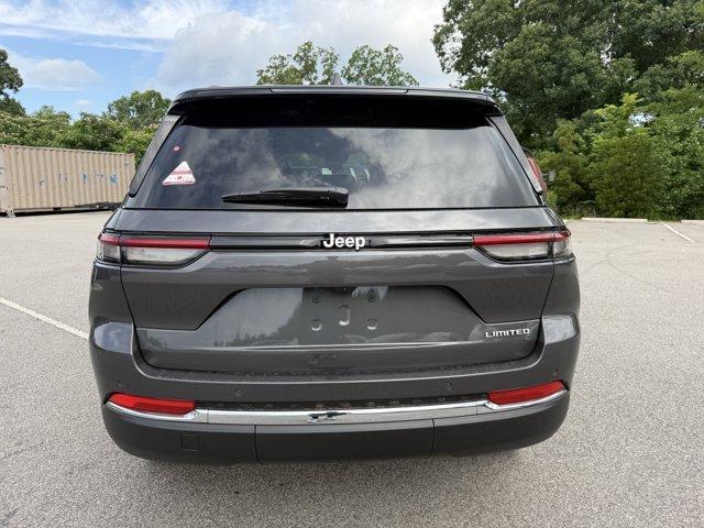 new 2025 Jeep Grand Cherokee car, priced at $42,538
