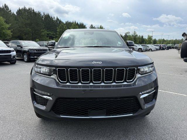 new 2025 Jeep Grand Cherokee car, priced at $42,538