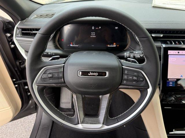 new 2025 Jeep Grand Cherokee car, priced at $42,538