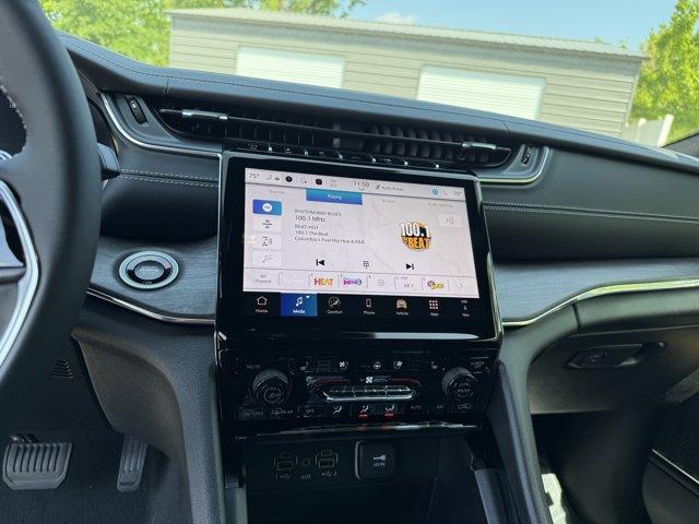 new 2025 Jeep Grand Cherokee L car, priced at $57,518
